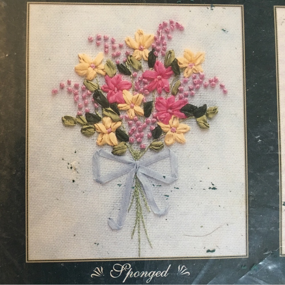 True Colors RIBBON EMBROIDERY & CROSS STITCH 14X18 #28 Sponged even weav…